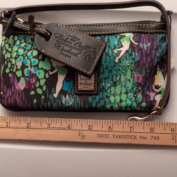 Dooney & Bourke 2016 Tinkerbell Half Marathon Wristlet-NWT - Picture 9 of 10